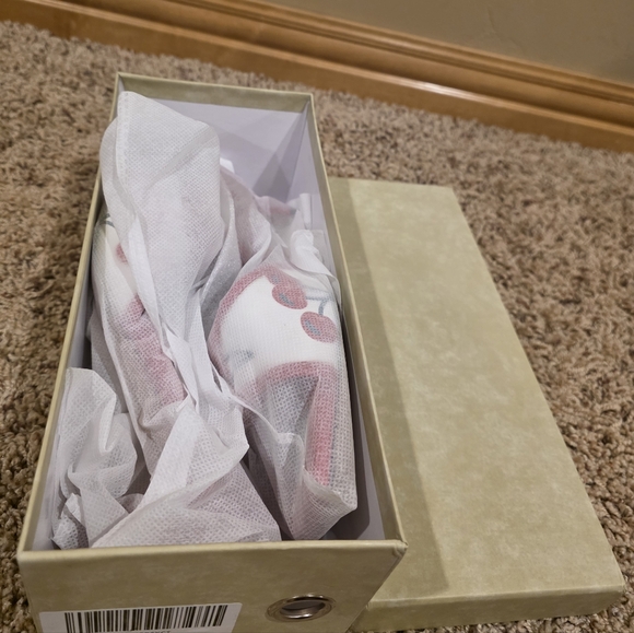 NWT Cherry Kitten Heel Sandals. Womens Size 8. Heel height is 2.3 inches. - Picture 16 of 16